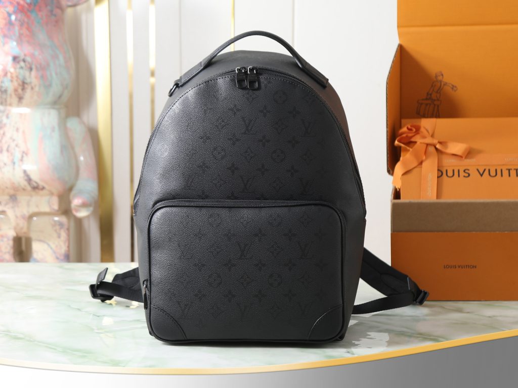 Louis Vuitton Discovery Cargo Backpack M26765