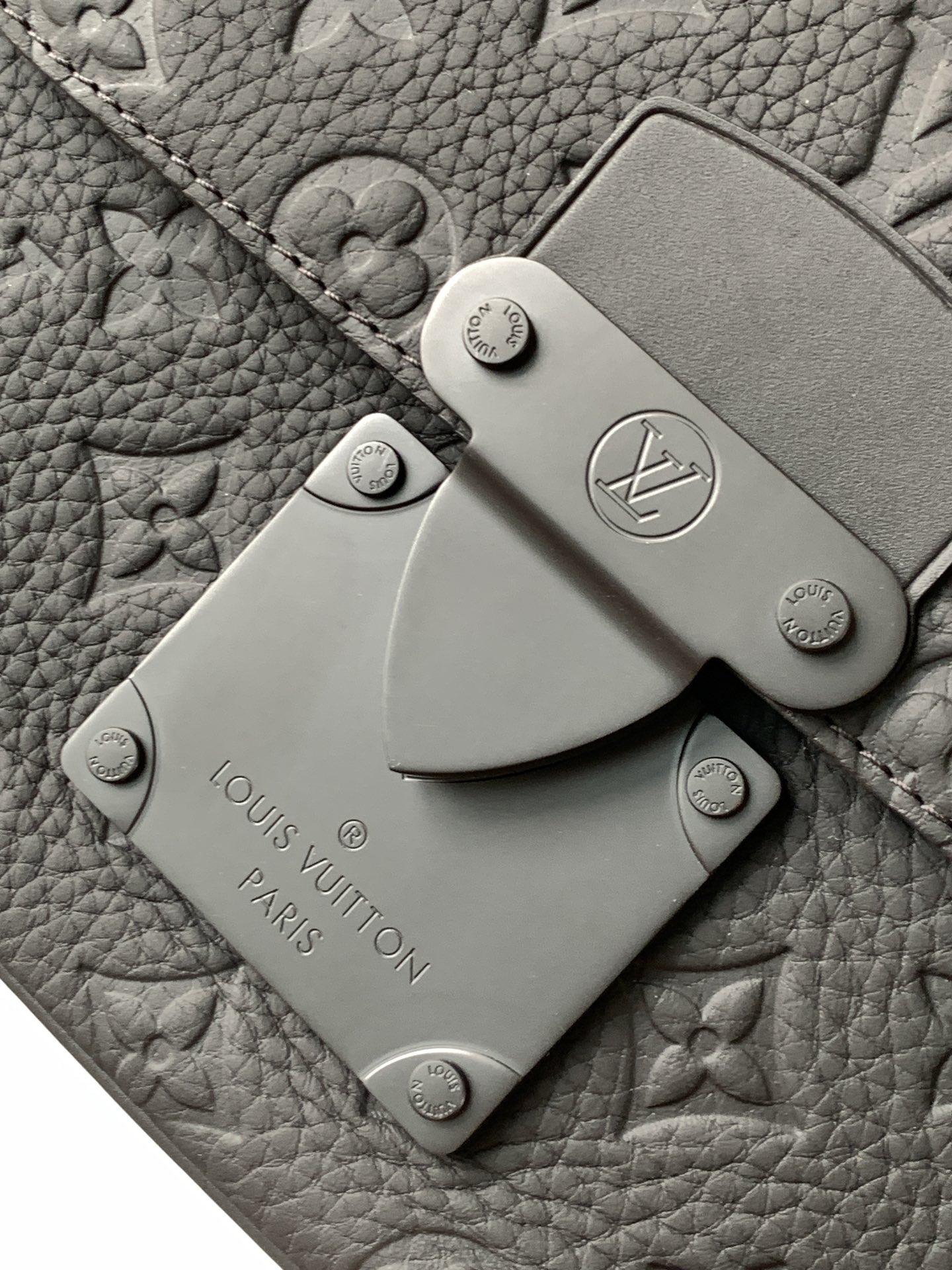Louis Vuitton S Lock Messenger Bag M58489 in Grey