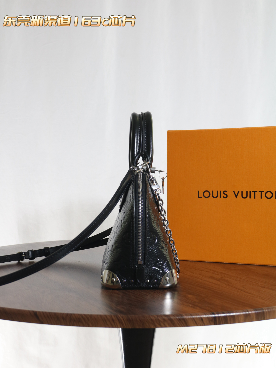 Louis Vuitton Alma BB Handbag M27812