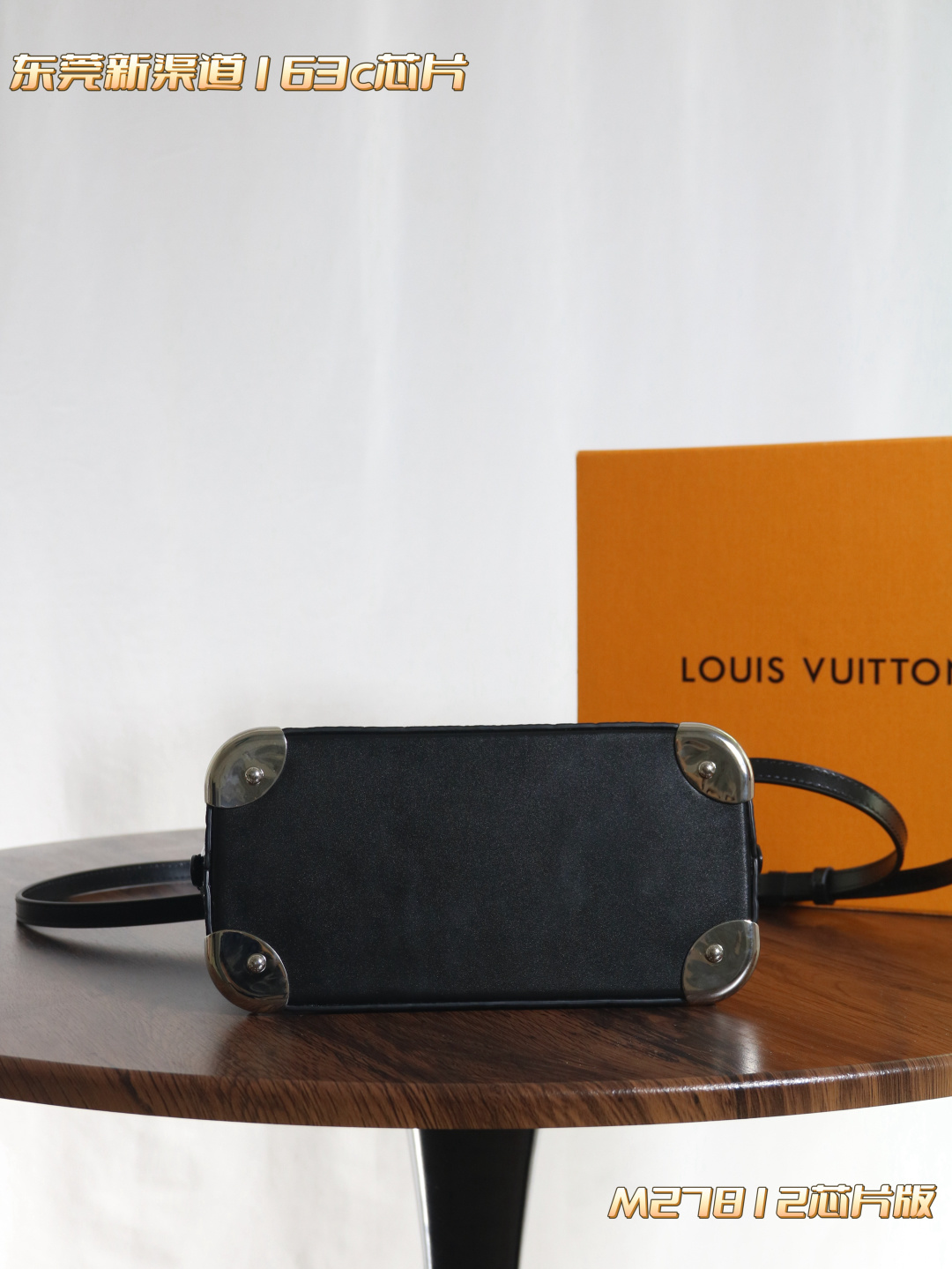 Louis Vuitton Alma BB Handbag M27812
