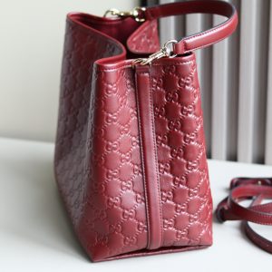 Gucci GG Emblem Bucket Bag 815103 in Black