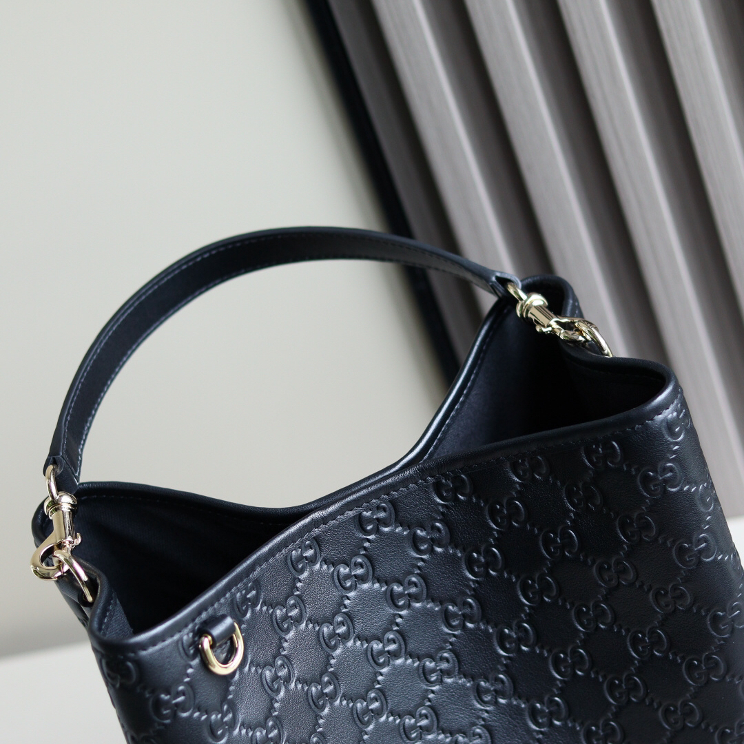Gucci GG Emblem Bucket Bag 815103 in Black