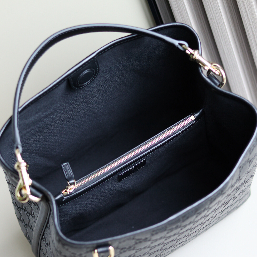 Gucci GG Emblem Bucket Bag 815103 in Black