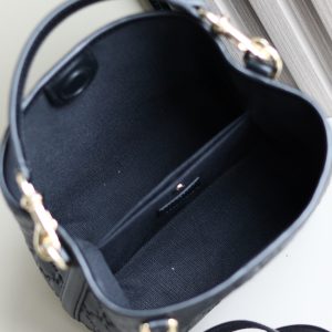 Gucci Tote Bag 815118 in Black