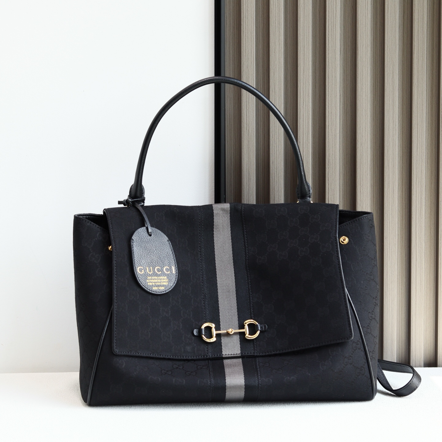Gucci Generation Handbag 875019 in Black