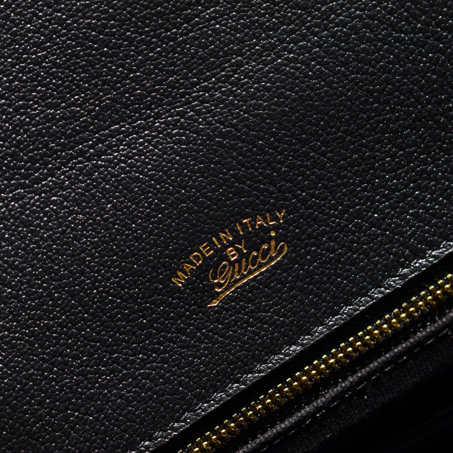 Gucci Generation Handbag 875019 in Black