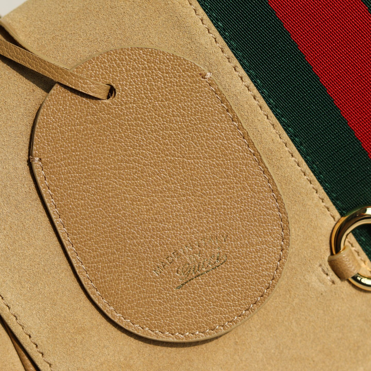 Gucci Generation Handbag 875018 in Beige