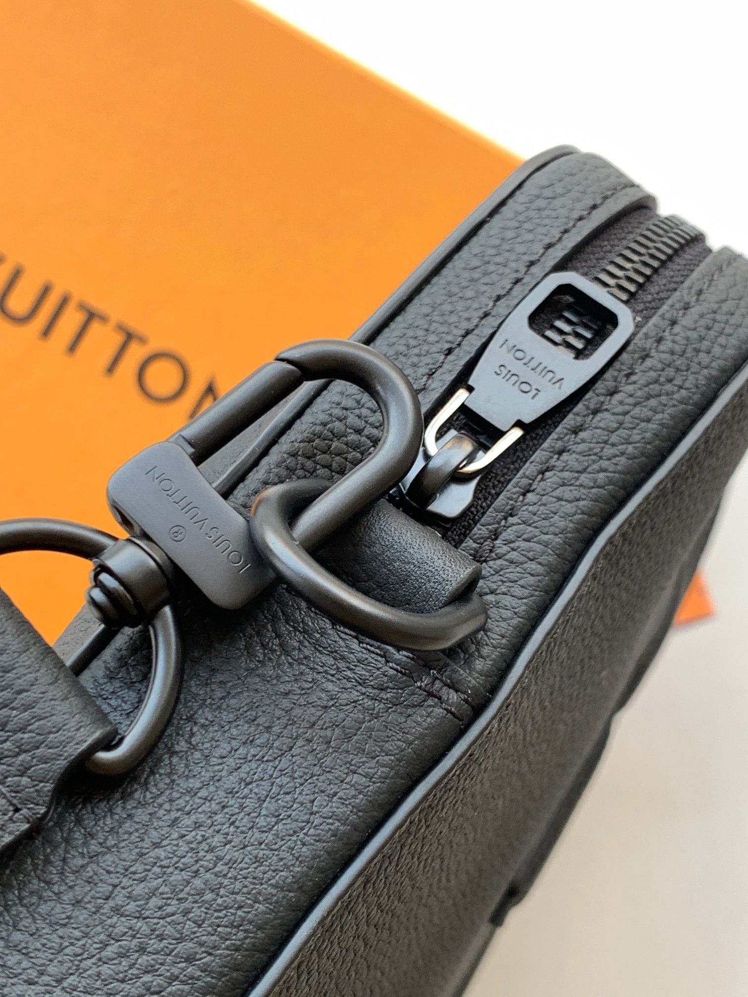 Louis Vuitton Briefcase M15258