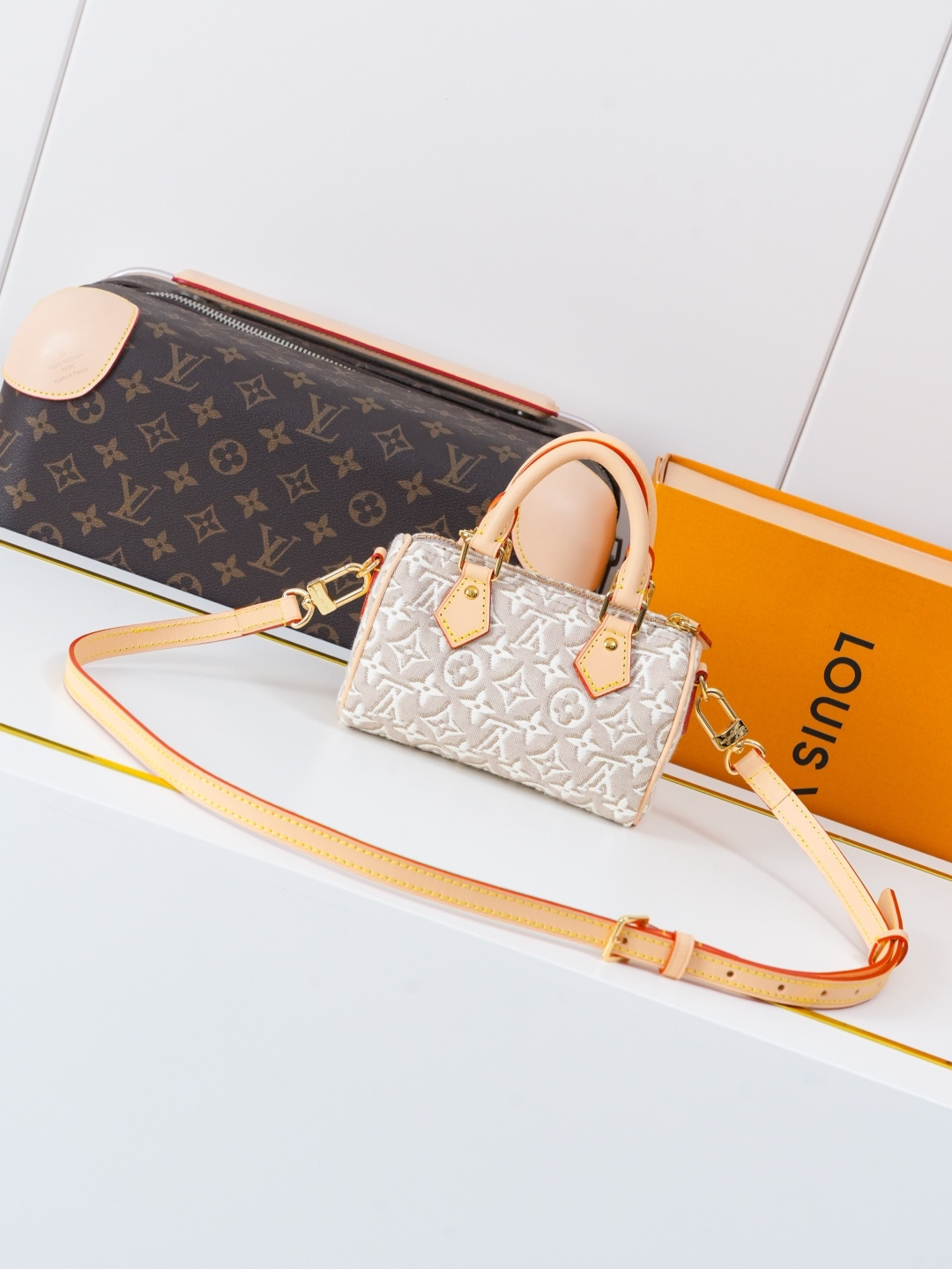 Louis Vuitton Nano Speedy Handbag M28502