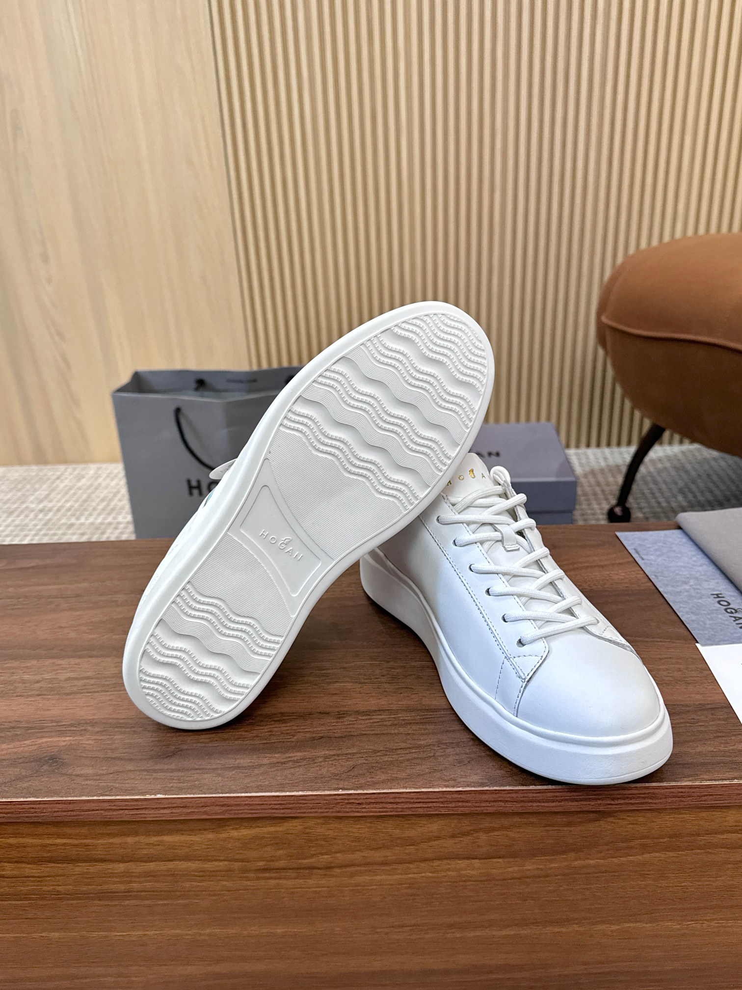 Hogan Sneakers