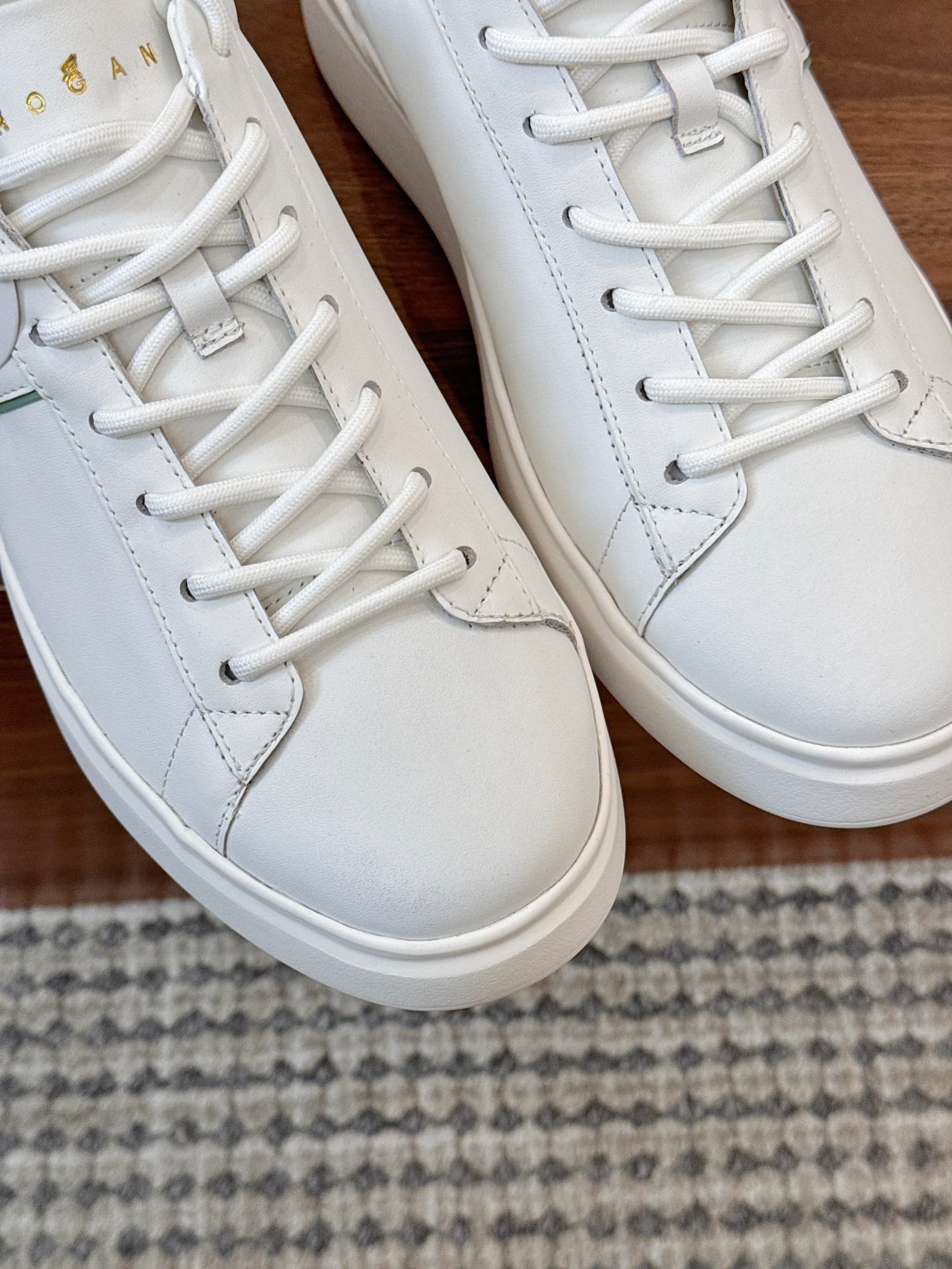 Hogan Sneakers