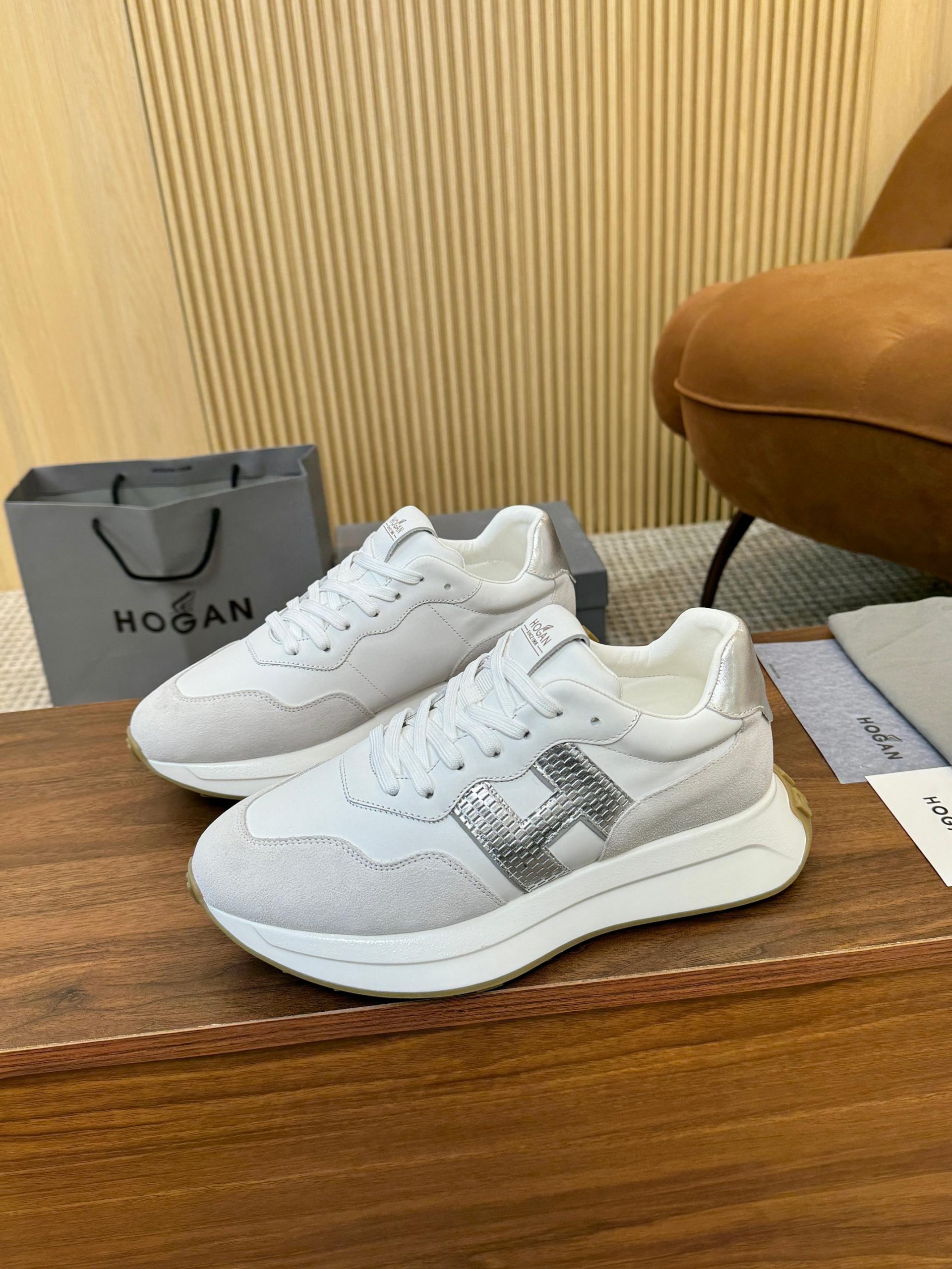 Hogan Sneakers