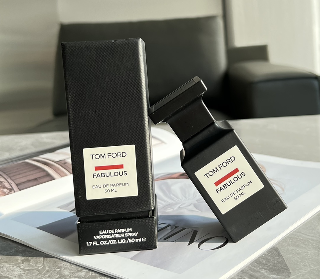 Perfume in Black