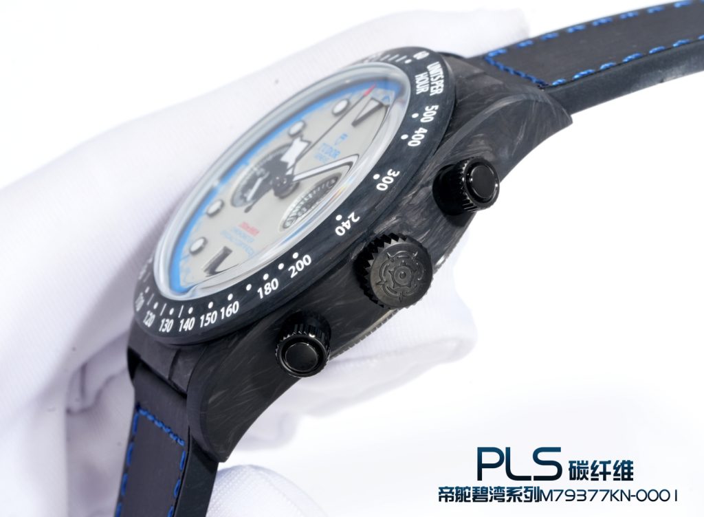 Louis Vuitton Watch M79377