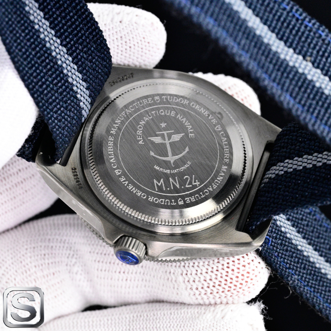 Louis Vuitton Watch M25707