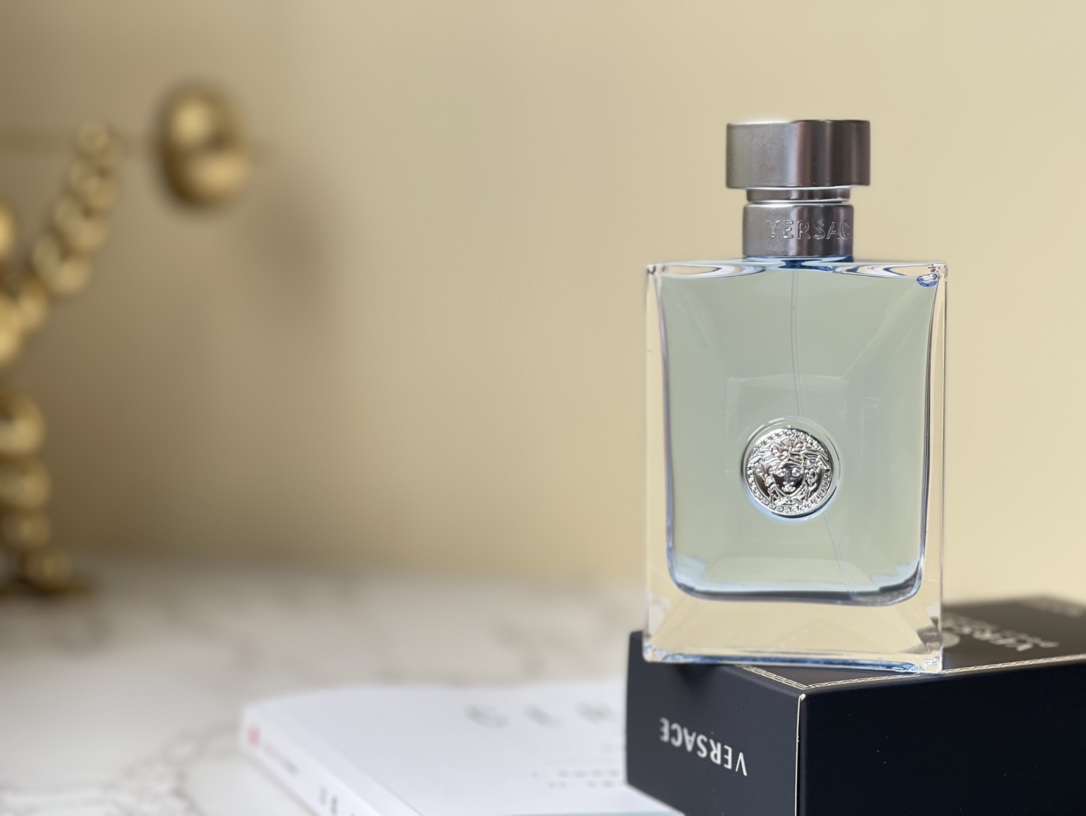 Versace Perfume