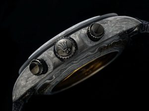 Watch in Black