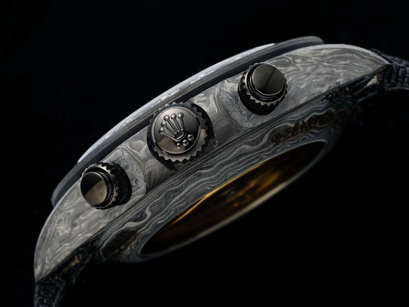 Watch in Black
