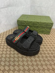 Sandals in Black