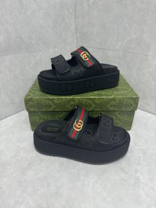 Sandals in Black
