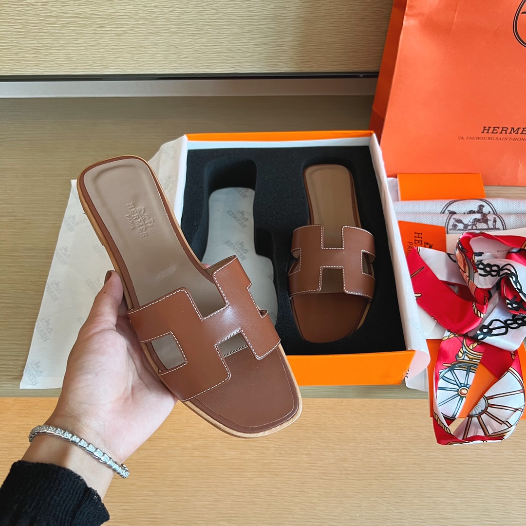 Hermes Sandals
