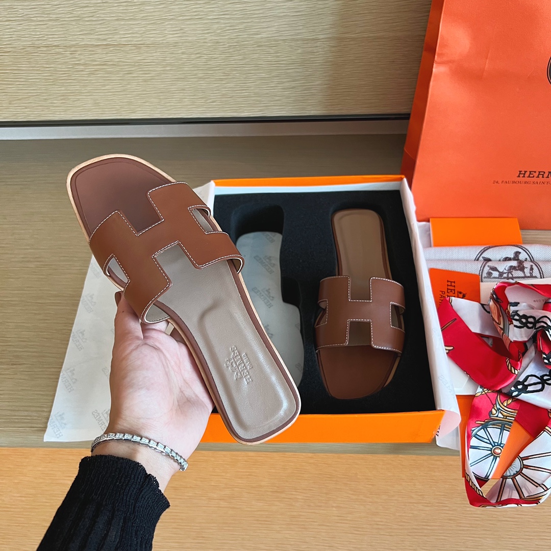 Hermes Sandals