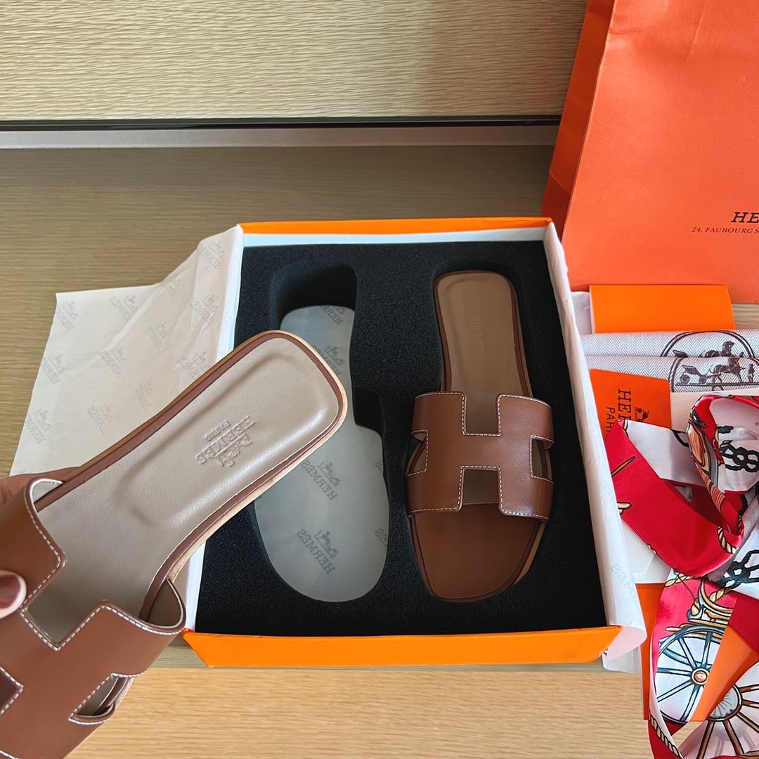 Hermes Sandals