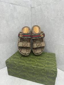 Sandals in Black