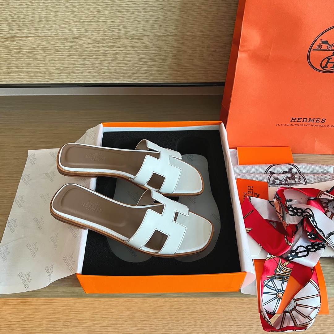 Hermes Sandals