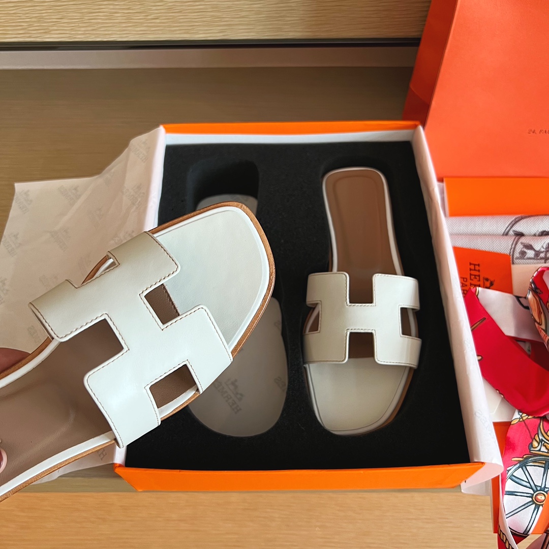 Hermes Sandals