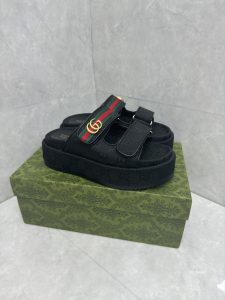 Sandals in Black