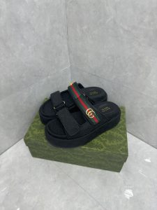 Sandals in Black