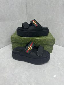 Sandals in Black