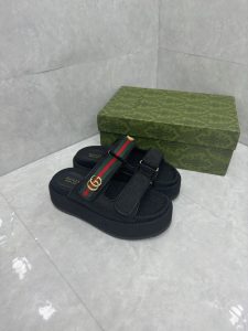 Sandals in Black