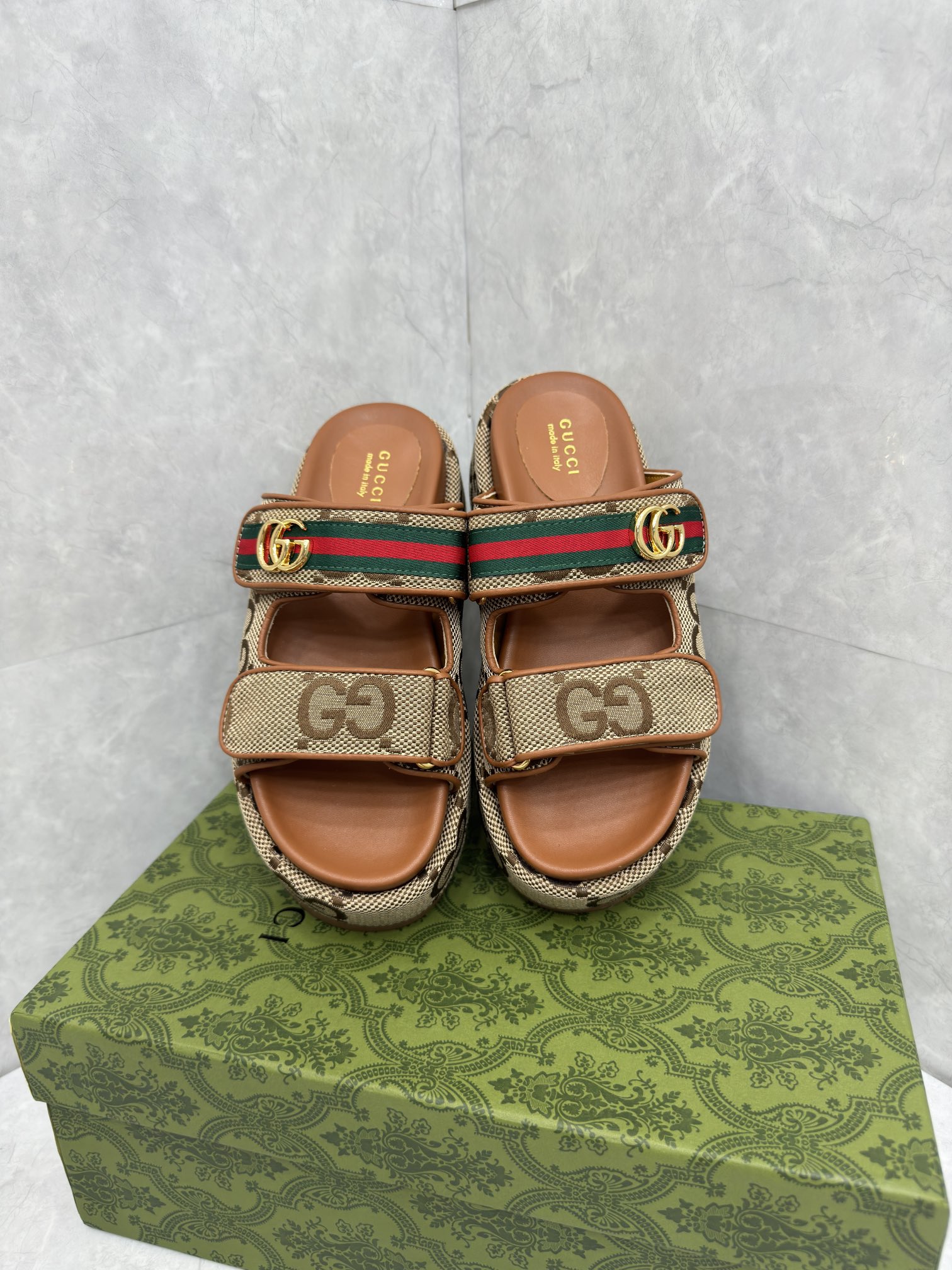Sandals in Black