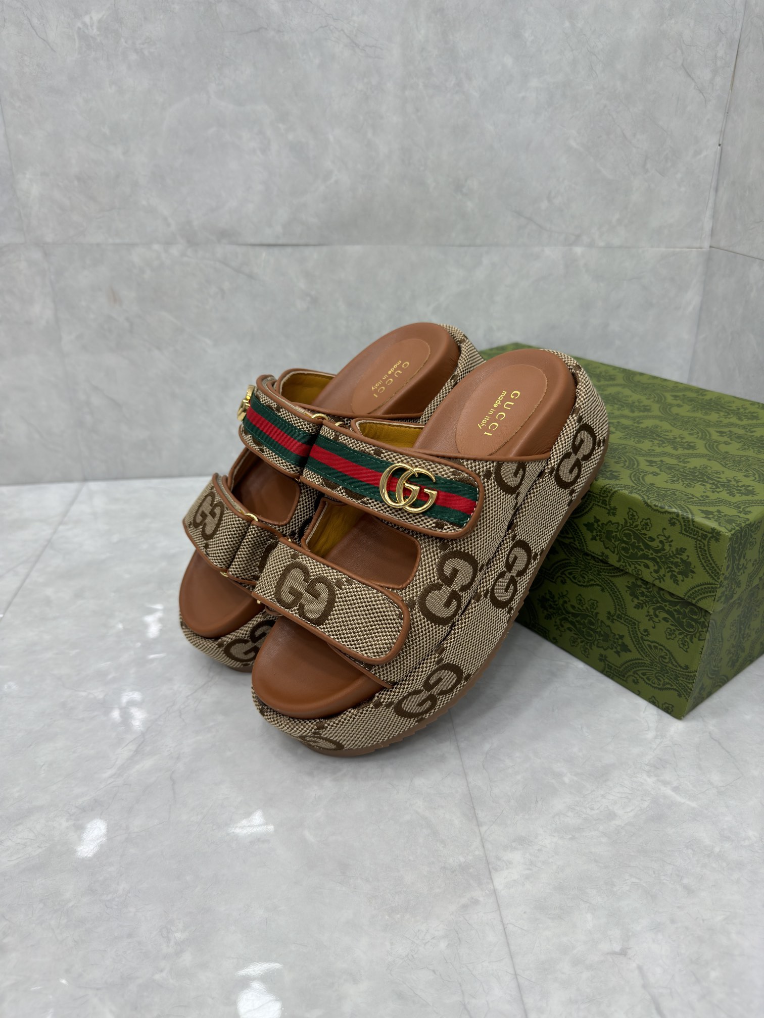 Sandals in Black