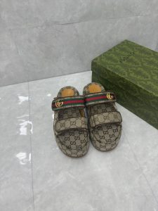 Sandals in Black