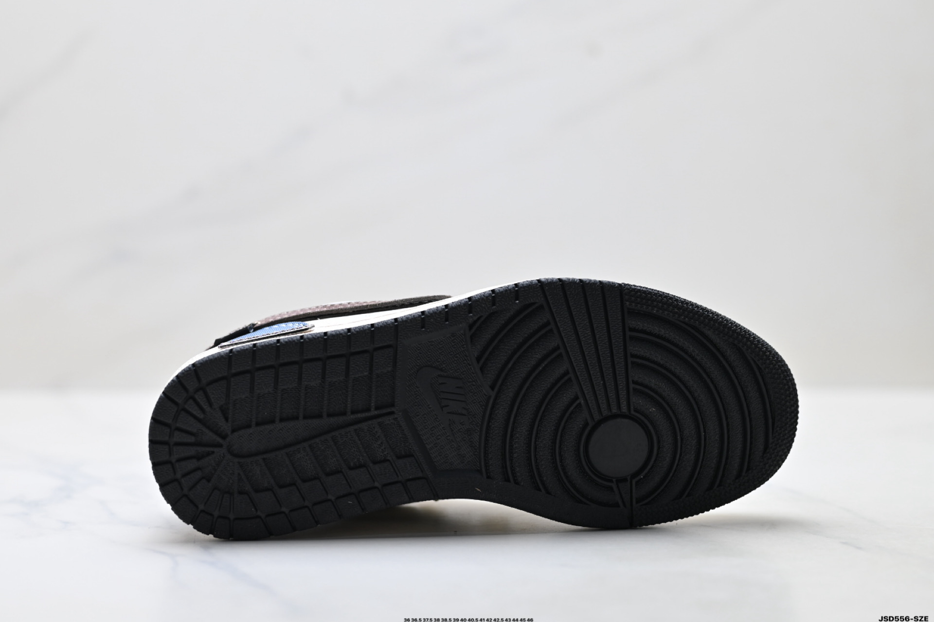 Sneakers 553558