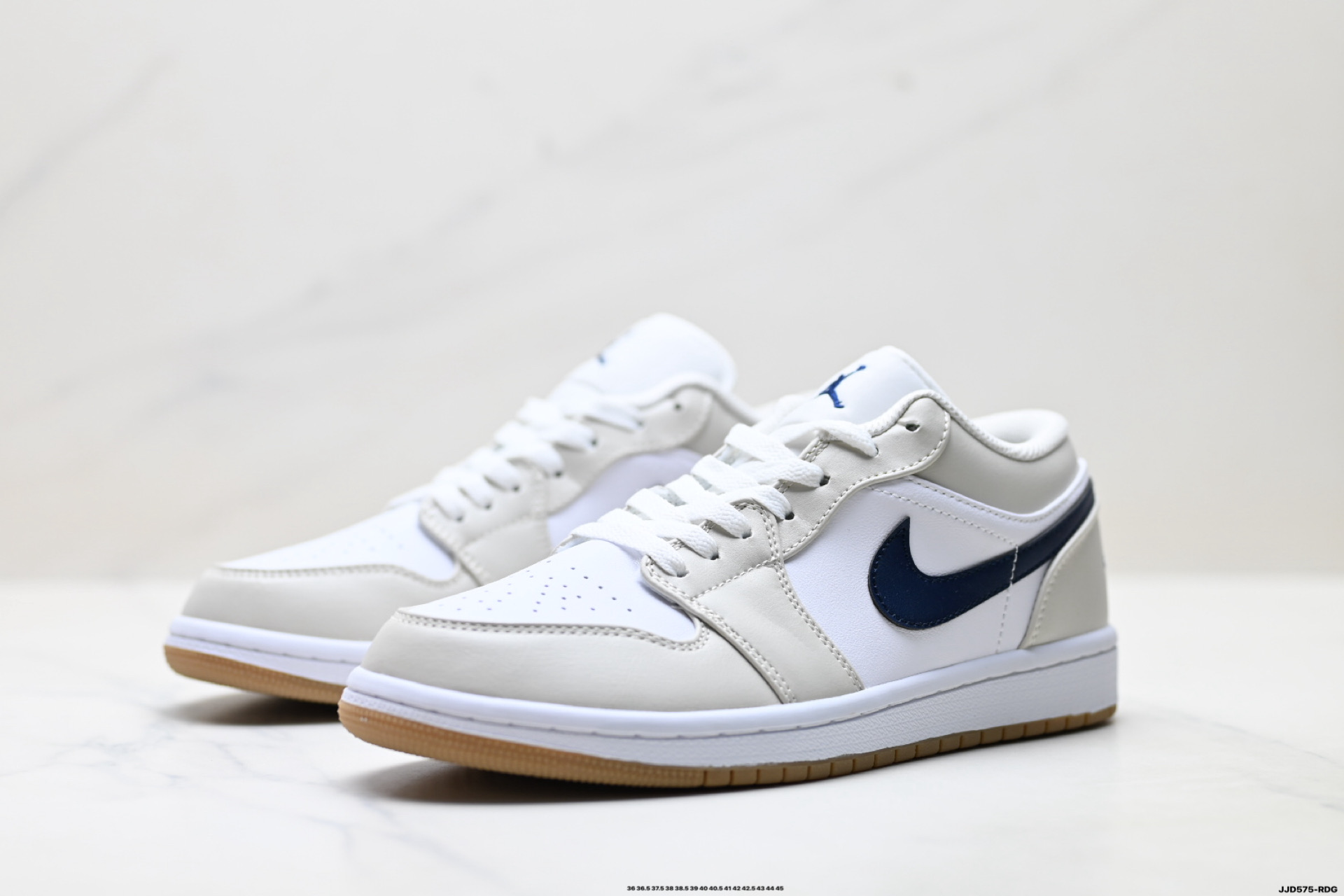 Sneakers 553558