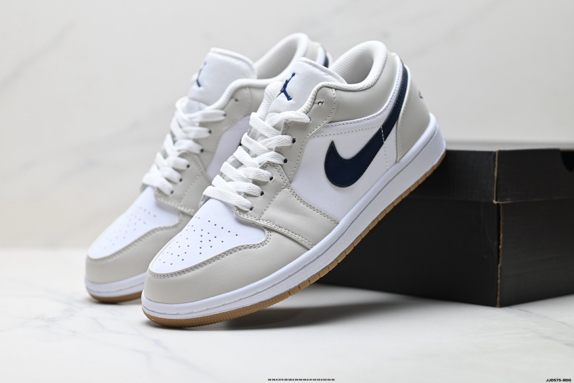 Sneakers 553558