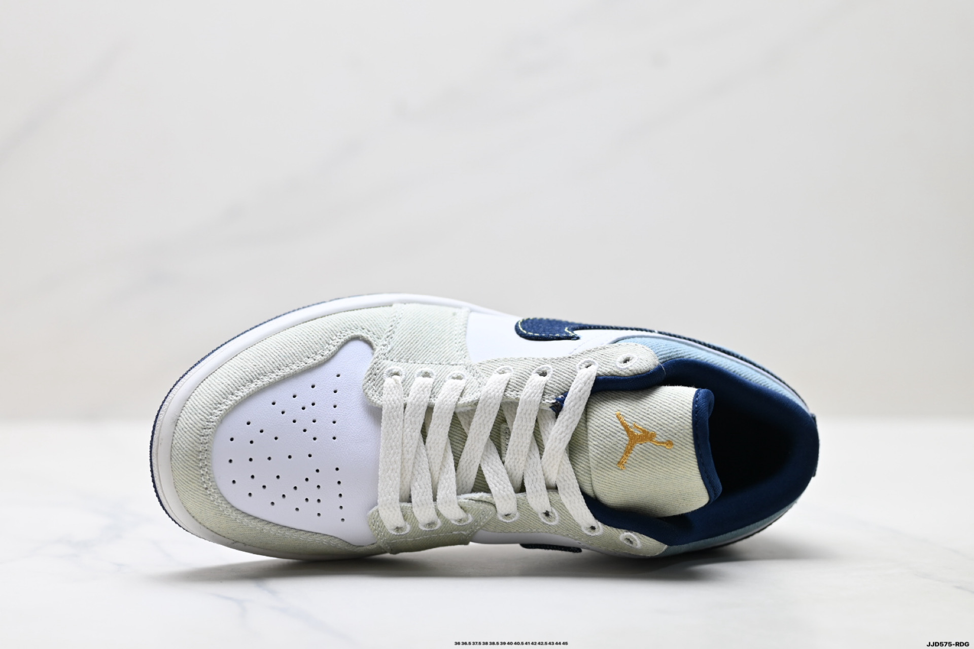 Sneakers 553558