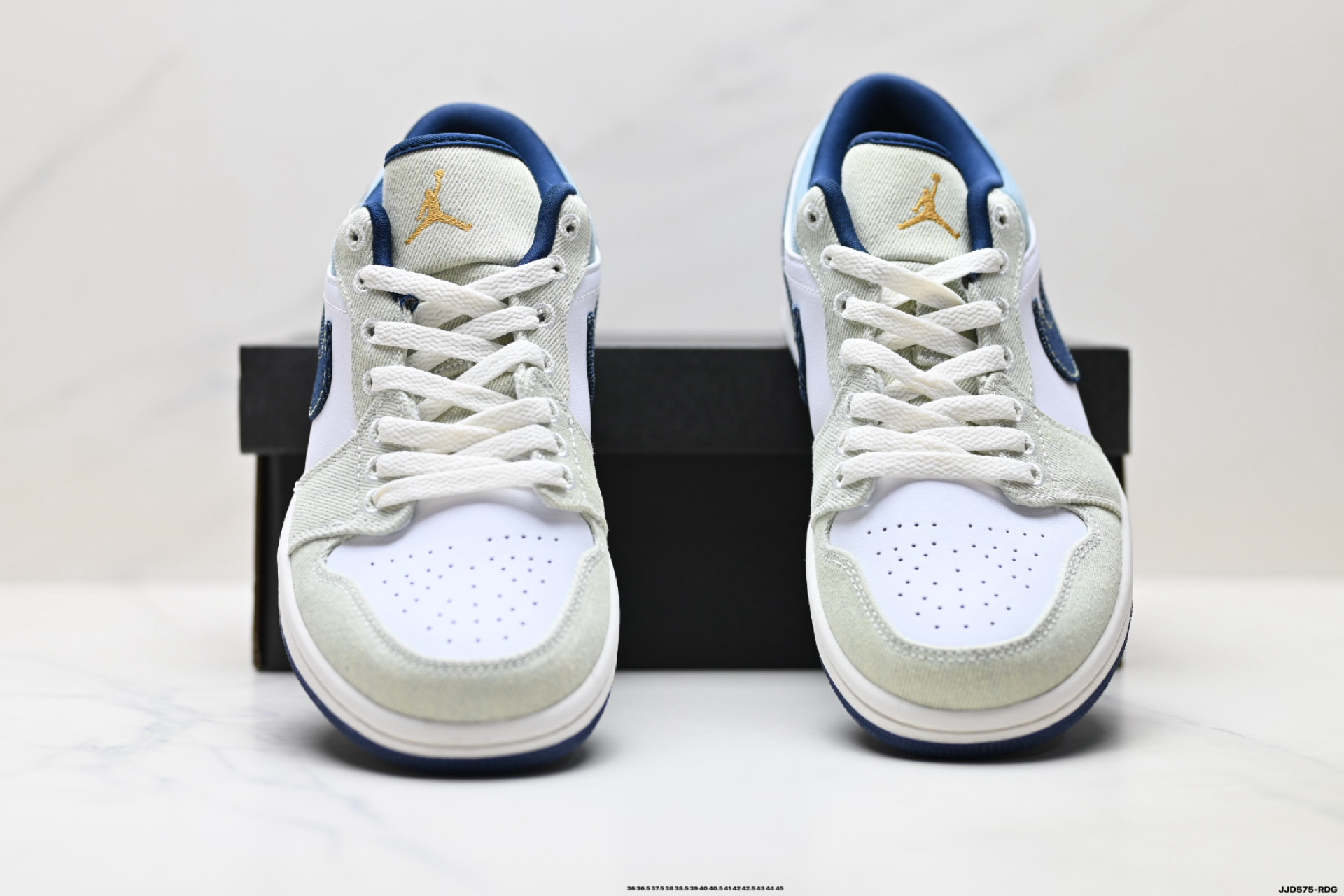 Sneakers 553558