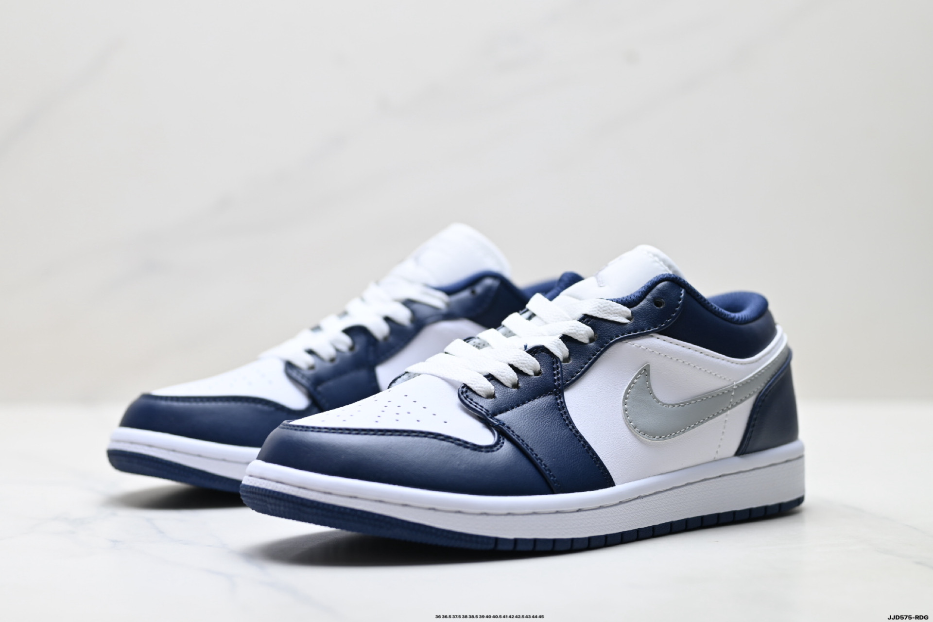 Sneakers 553558