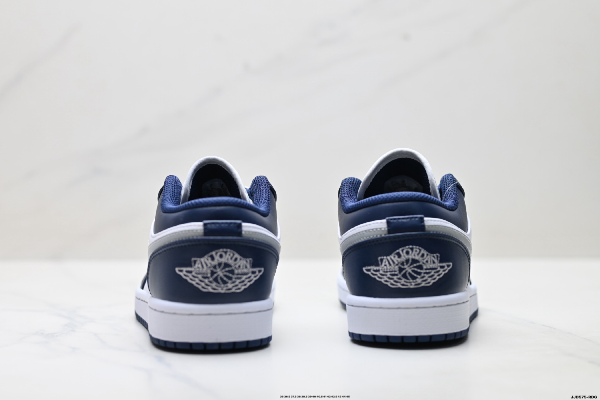 Sneakers 553558