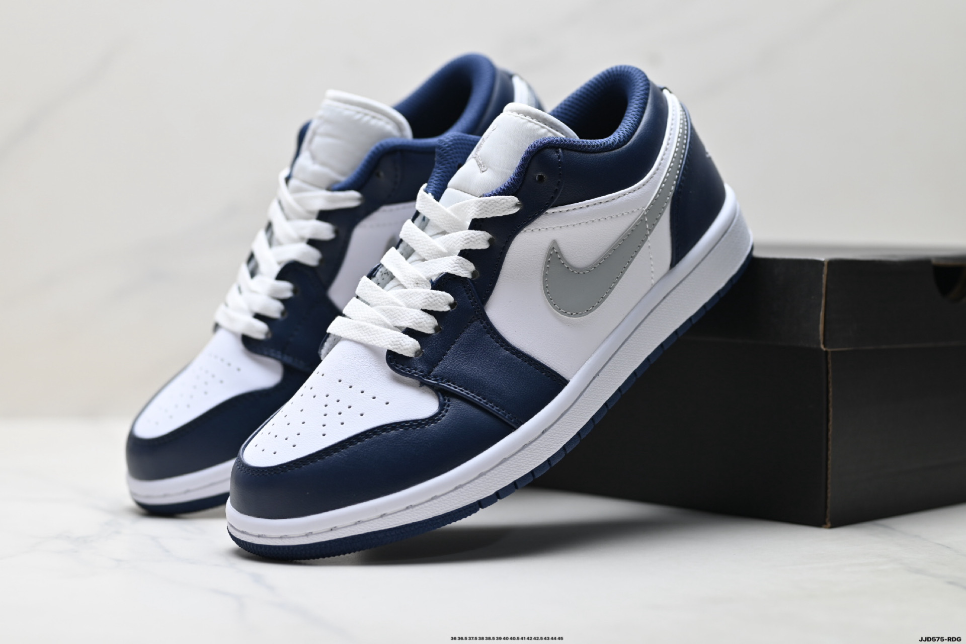 Sneakers 553558