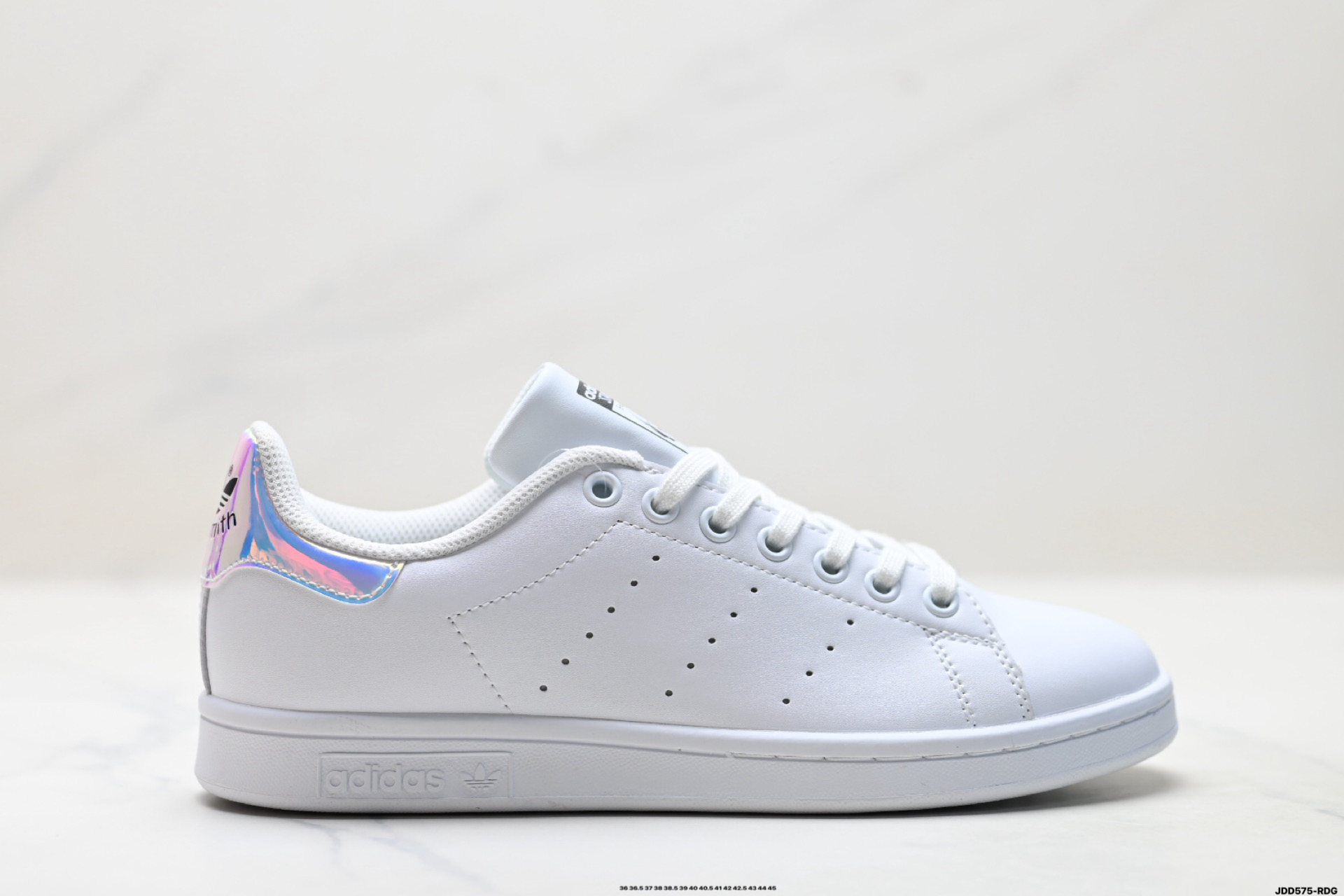 Louis Vuitton Sneakers M20326