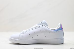 Louis Vuitton Sneakers M20326