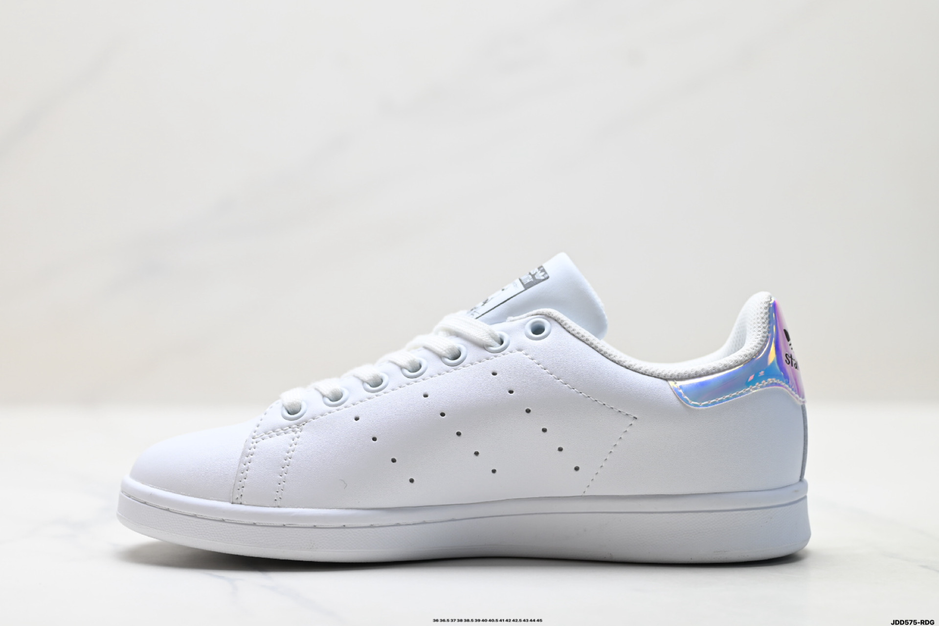 Louis Vuitton Sneakers M20326