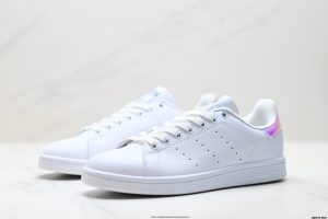 Louis Vuitton Sneakers M20326