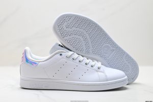 Louis Vuitton Sneakers M20326